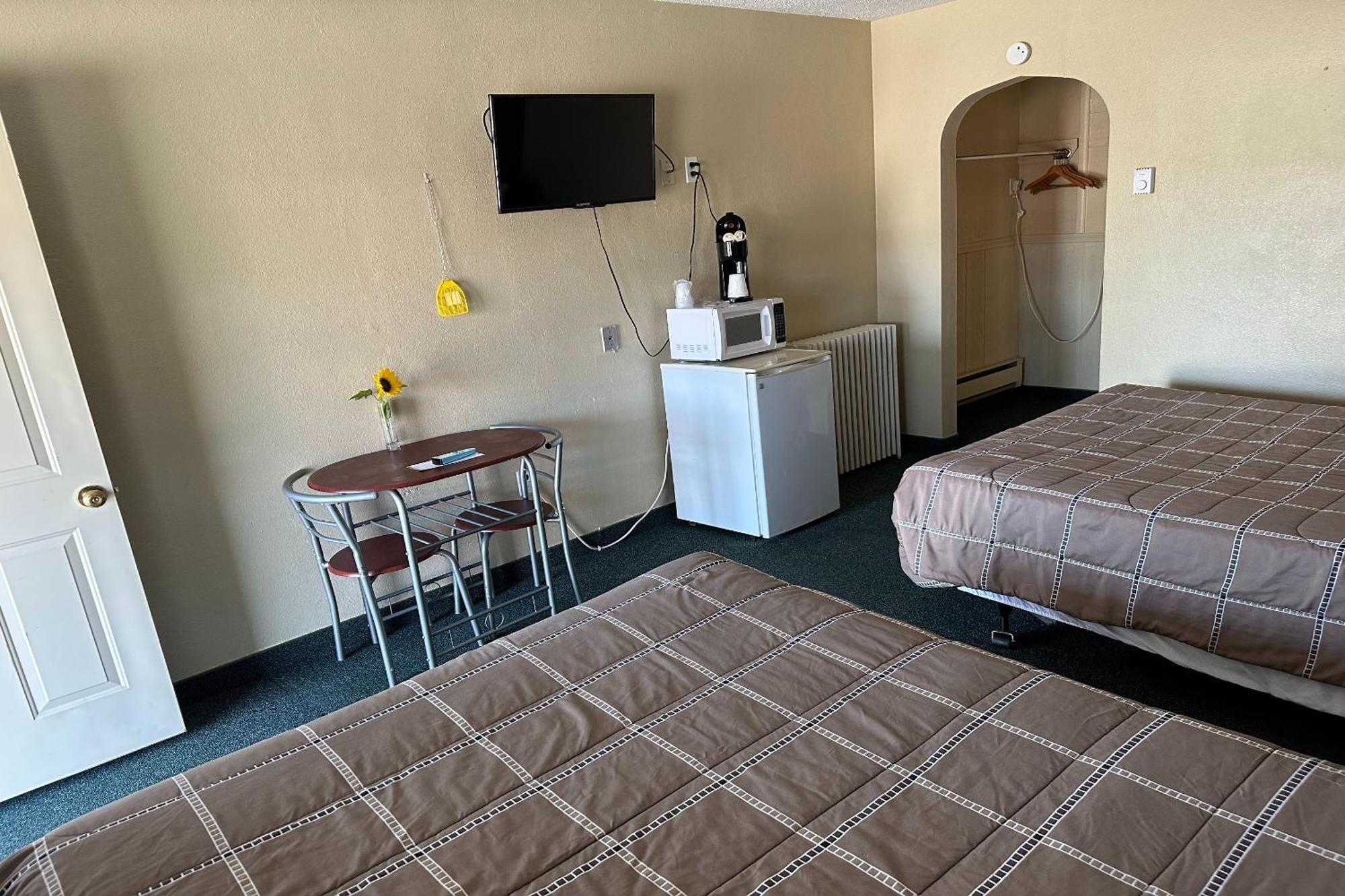 Love Hotels Murdo By Oyo On Interstate 90 Extérieur photo